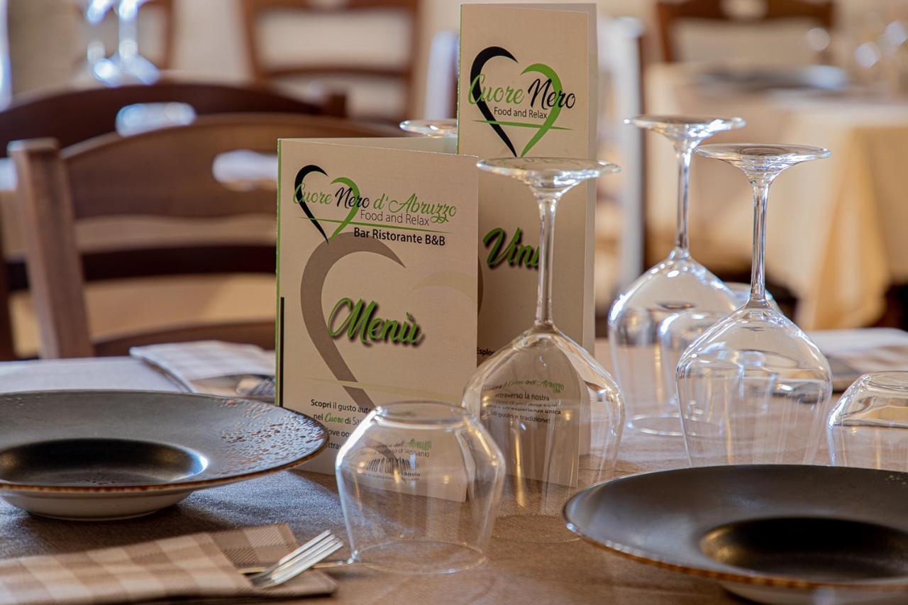 Cuore Nero Food And Relax Santo Stefano Di Sessanio Exteriör bild